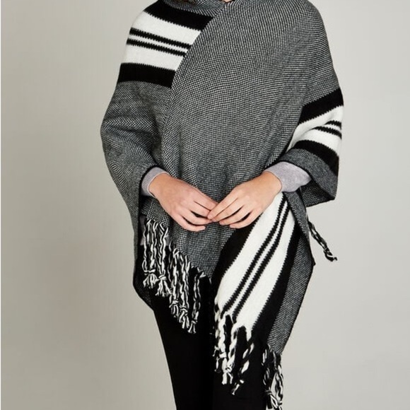 Black Monochrome Striped Hooded Poncho - Picture 6 of 12